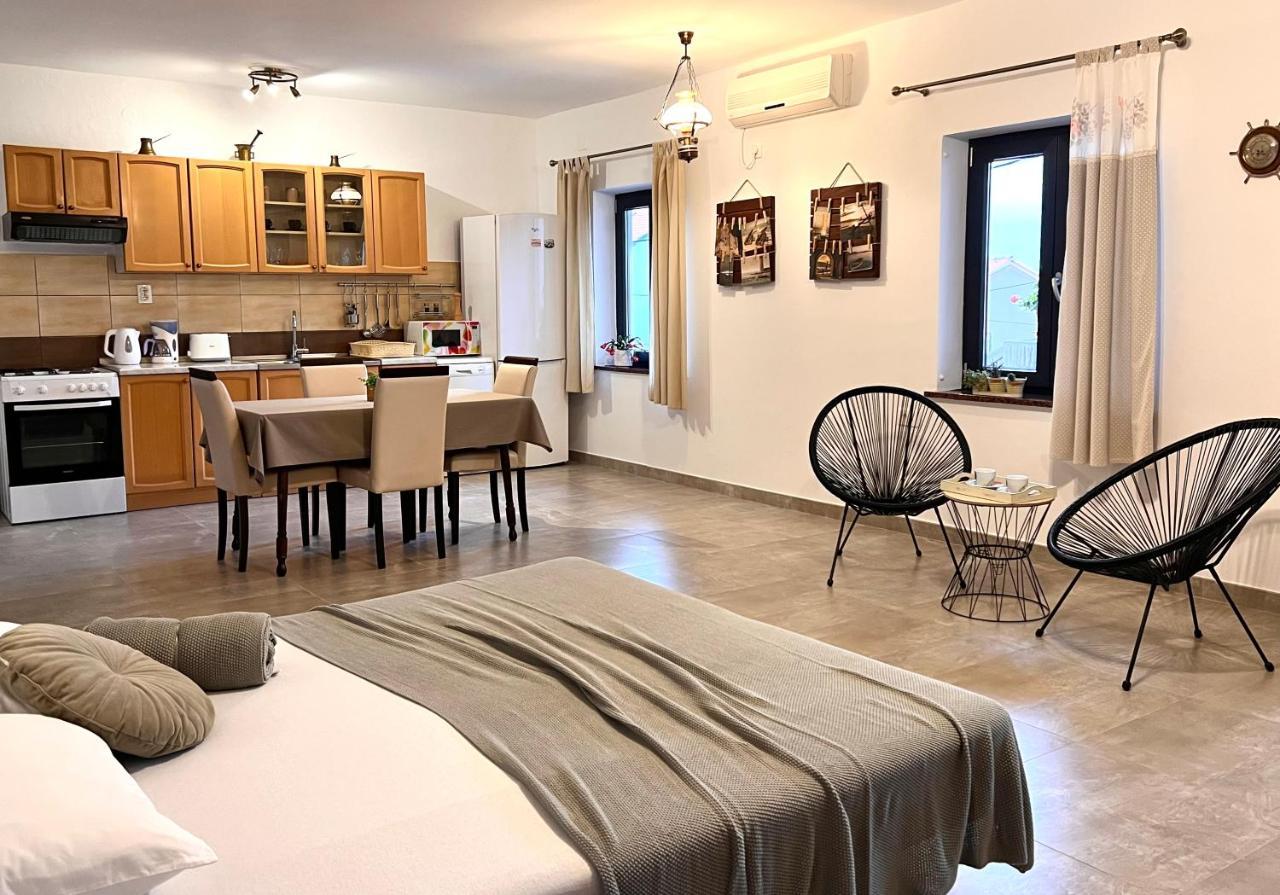 Apartments Maro Senj  Ngoại thất bức ảnh